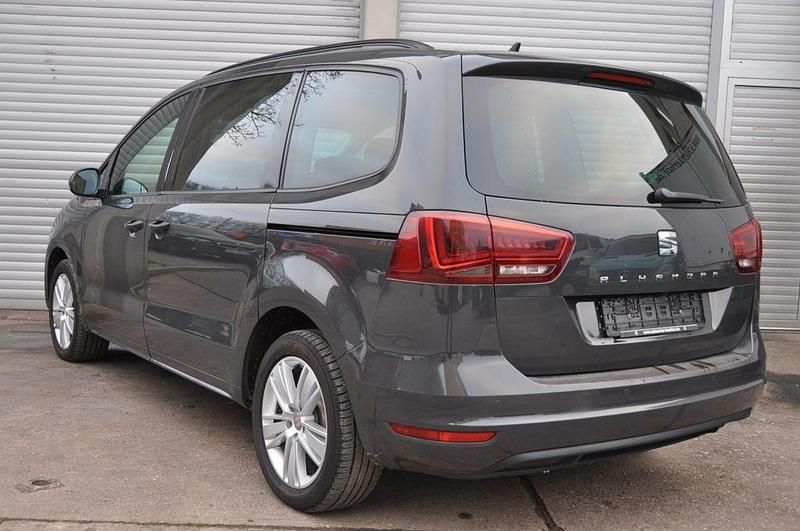 Gebraucht Seat Alhambra Style 150 PS (110 kW) 2018 Grau Van / Kleinbus