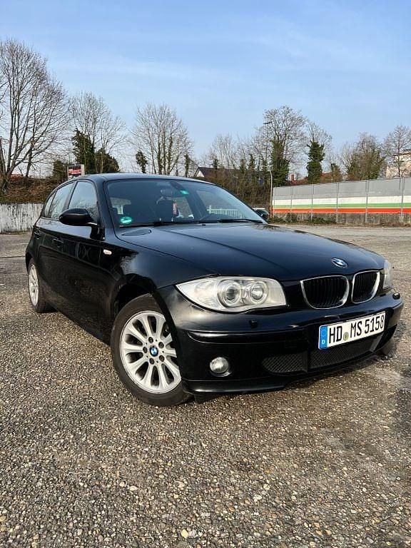 Gebraucht BMW 120 163 PS (119 kW) 2006 Schwarz Kleinwagen