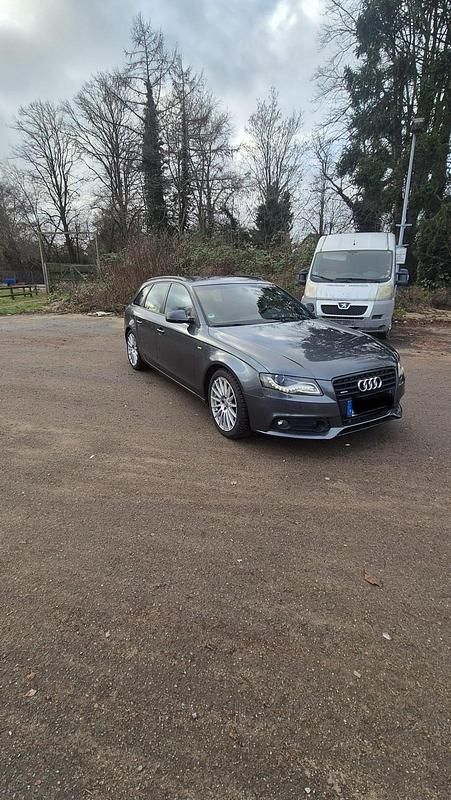 Gebraucht Audi A4 Ambiente 247 PS (181 kW) 2010 Grau Kombi