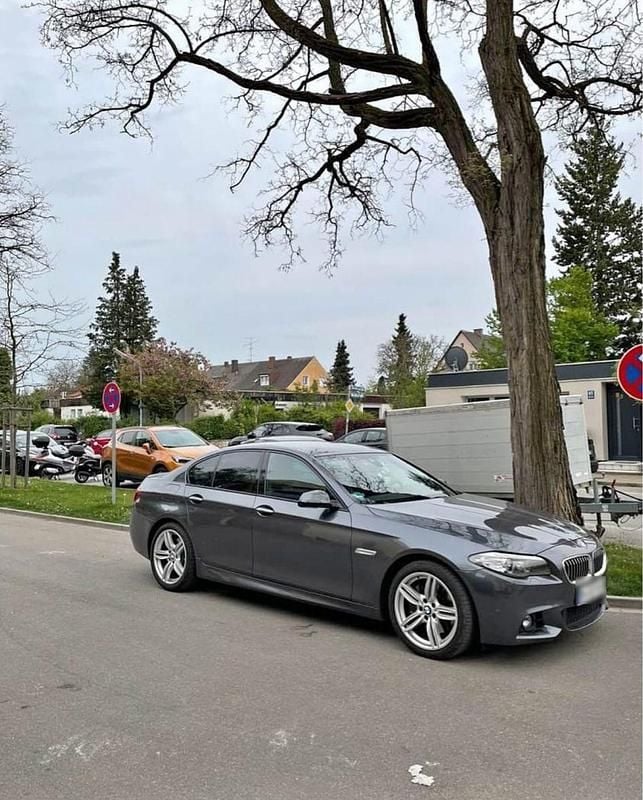 Gebraucht BMW 530 258 PS (189 kW) 2016 Grau Limousine