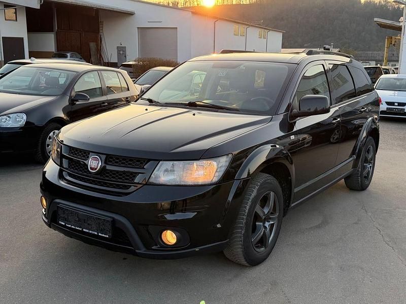 Gebraucht Fiat Freemont Black Code 170 PS (125 kW) 2014 Colore esterno (nero provocato SUV