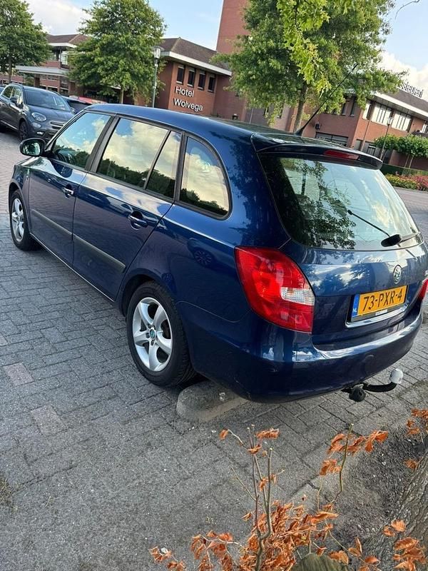 Gebraucht Skoda Fabia 75 PS (55 kW) 2010 Blau Kombi