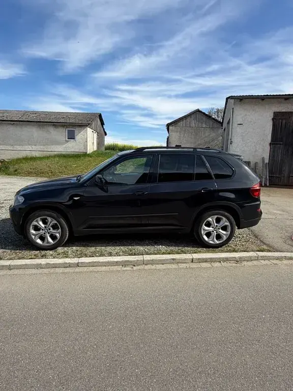 Second-hand BMW X5 245 CP (180 kW) 2011 Negru SUV