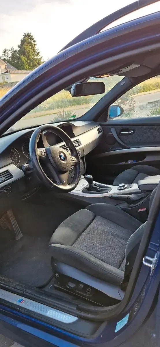 Gebraucht BMW 320 M Sport 177 PS (130 kW) 2008 Blau Kombi
