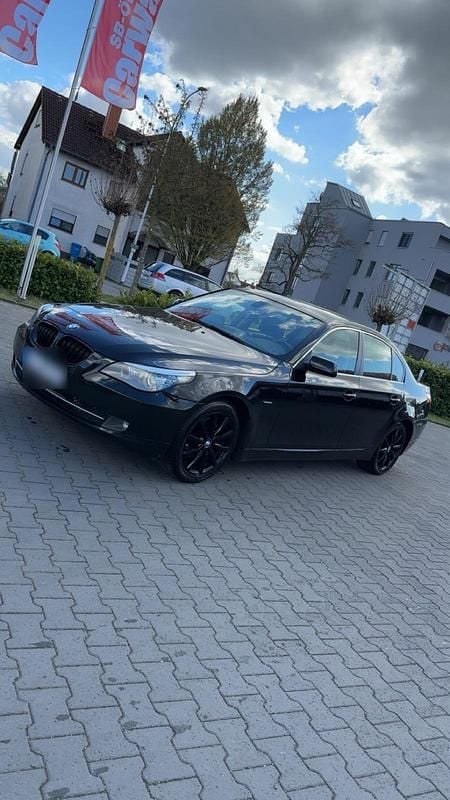 Second-hand BMW 523 190 CP (139 kW) 2008 Negru Berlinǎ