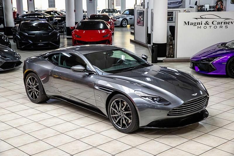 Gebraucht Aston Martin DB11 639 PS (469 kW) 2017 Grau Coupé