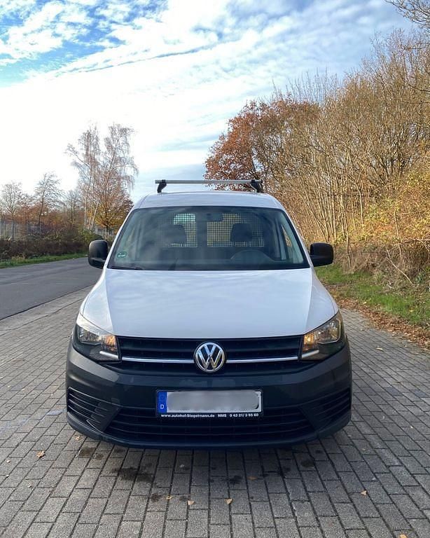 Weiß Gebraucht 2016 VW Caddy Van / Kleinbus | 10.799 € (Etwas zu teuer) - Bild 1/4