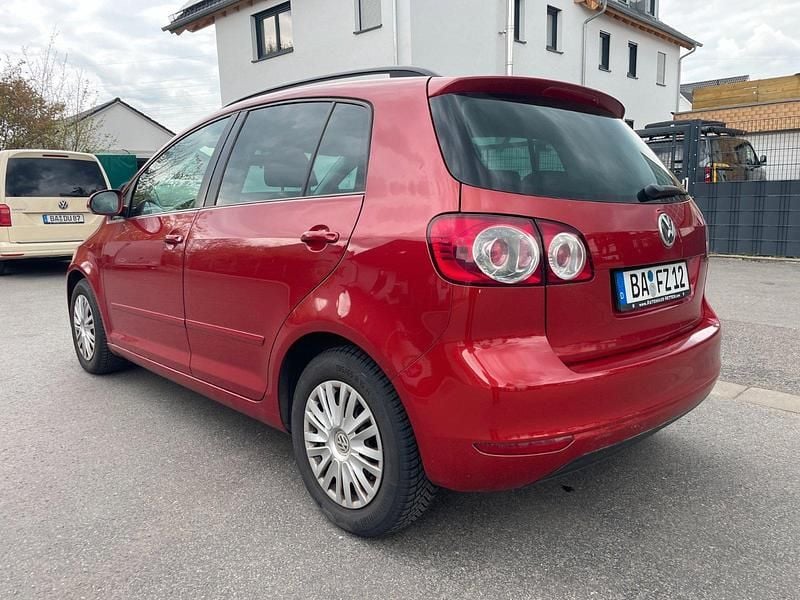 Gebraucht VW Golf Plus Cross 80 PS (58 kW) 2009 Rot Van / Kleinbus