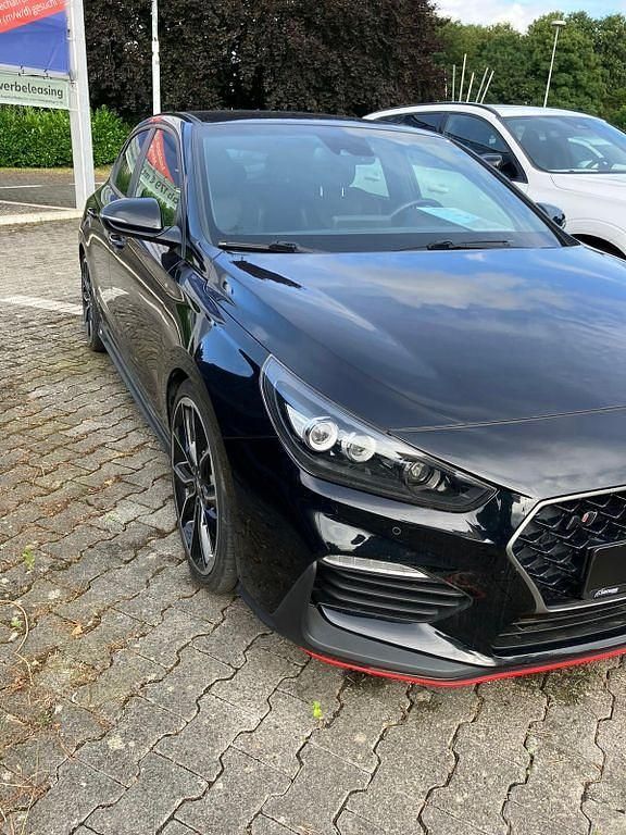 Schwarz Gebraucht 2019 Hyundai i30 Limousine | 20.900 € (Fairer Preis) - Bild 1/4