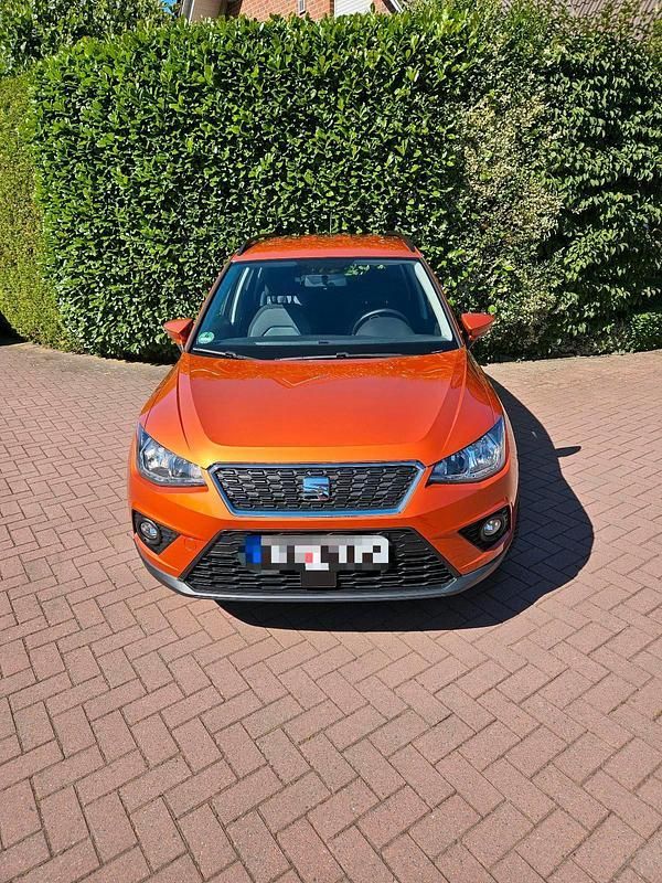 Orange Gebraucht 2019 Seat Arona Style SUV | 11.500 € (Superpreis) - Bild 1/4