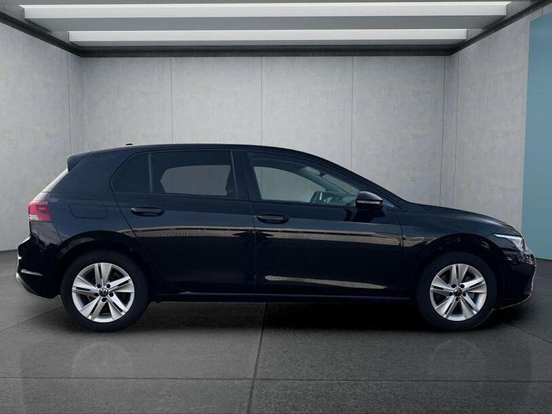 Gebraucht VW Golf VIII 116 PS (85 kW) 2023 Schwarz Kleinwagen