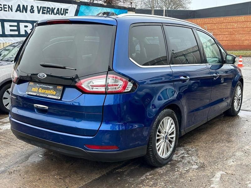 Second-hand Ford Galaxy 150 CP (110 kW) 2015 Albastru Monovolum