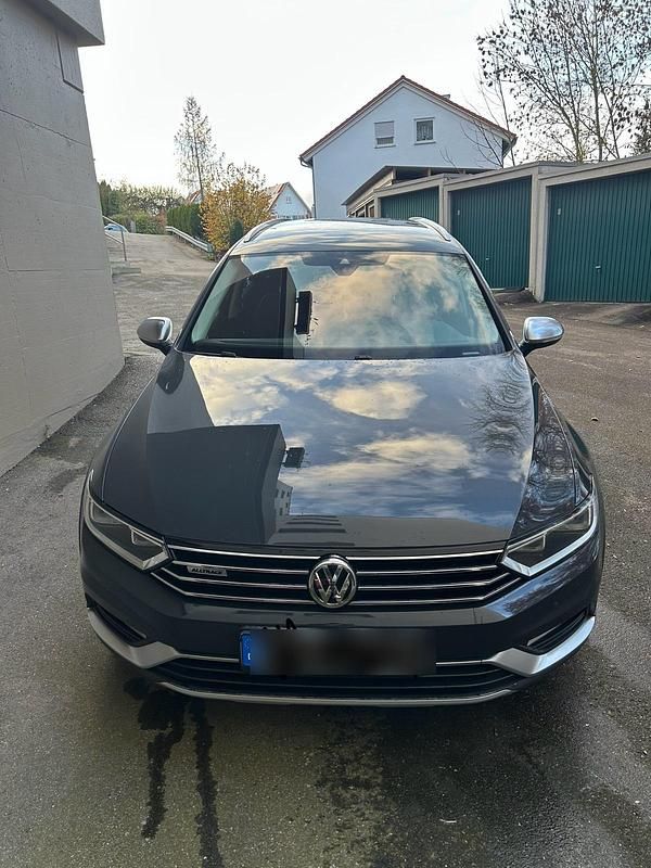 Gebraucht VW Passat Alltrack 190 PS (139 kW) 2018 Grau Kombi