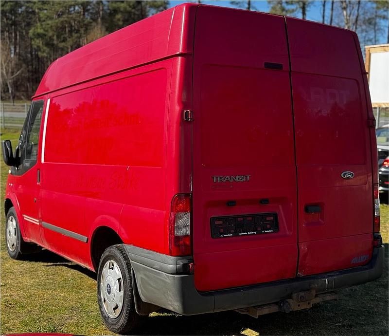 Gebraucht Ford Transit 85 PS (62 kW) 2009 Rot Van