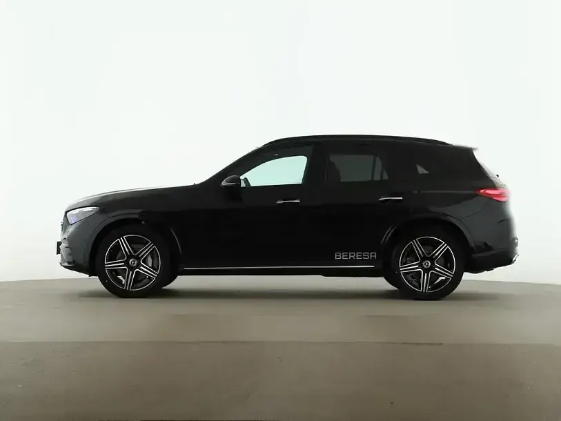 Gebraucht Mercedes GLC450 AMG 367 PS (269 kW) 2026 Schwarz SUV