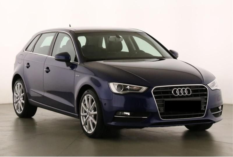 Blau Gebraucht 2014 Audi A3 Sportback g-tron Ambiente Kleinwagen | 11.900 € (Fairer Preis) - Bild 1/4
