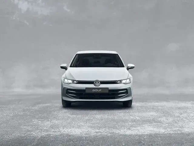 Gebraucht VW Golf VIII Life 116 PS (85 kW) 2024 Blau Limousine