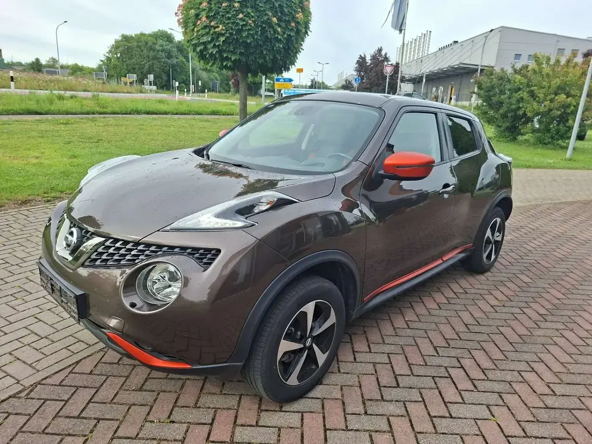 Gebraucht Nissan Juke N-Connecta 113 PS (83 kW) 2019 Brown m SUV