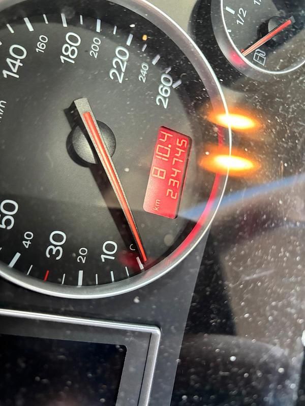 Gebraucht Audi A4 101 PS (74 kW) 2003 Silber Limousine