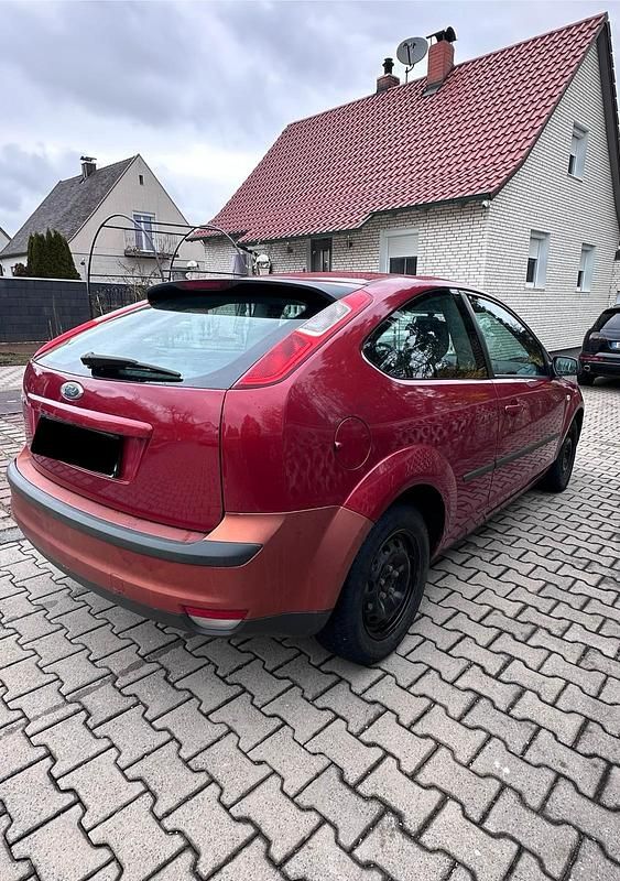 Brugt Ford Focus 101 HK (74 kW) 2007 Rød Hatchback