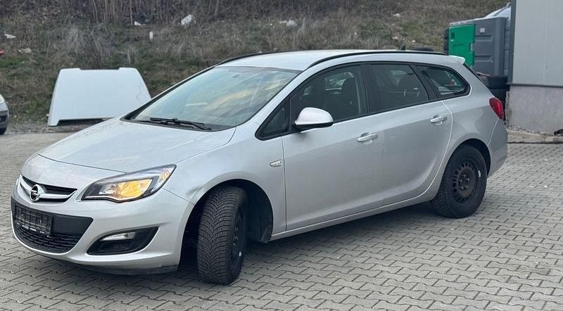 Gebraucht Opel Astra Style 110 PS (80 kW) 2015 Silber Kombi