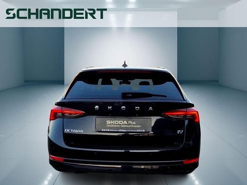 Gebraucht Skoda Octavia Style 204 PS (150 kW) 2021 Schwarzmagic perleffekt Kombi