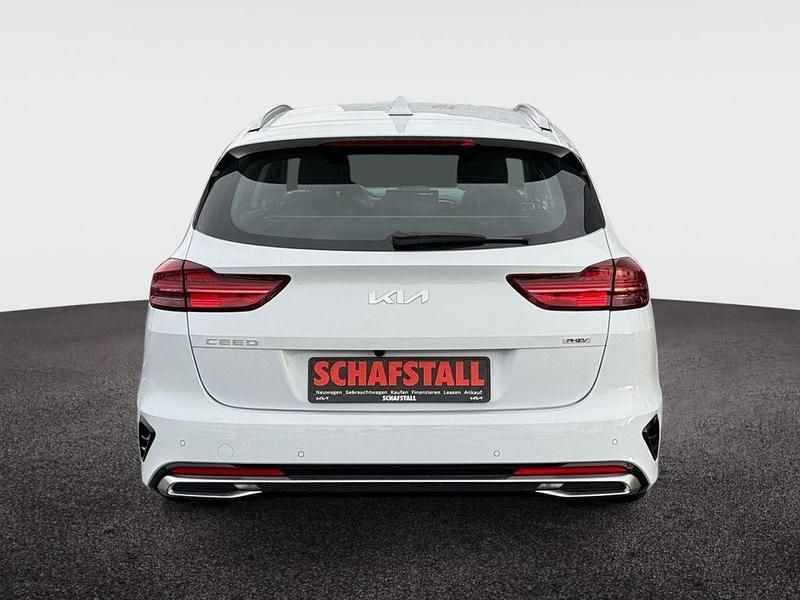 Gebraucht Kia Ceed Sportswagon Comfort 141 PS (103 kW) 2022 Weiß Kombi