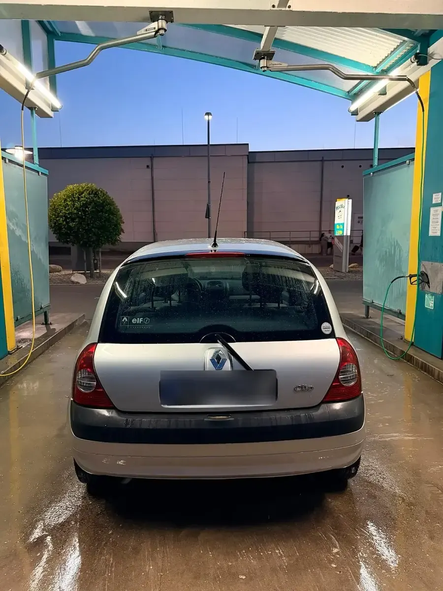 Gebraucht Renault Clio 60 PS (44 kW) 2006 Silber Kleinwagen