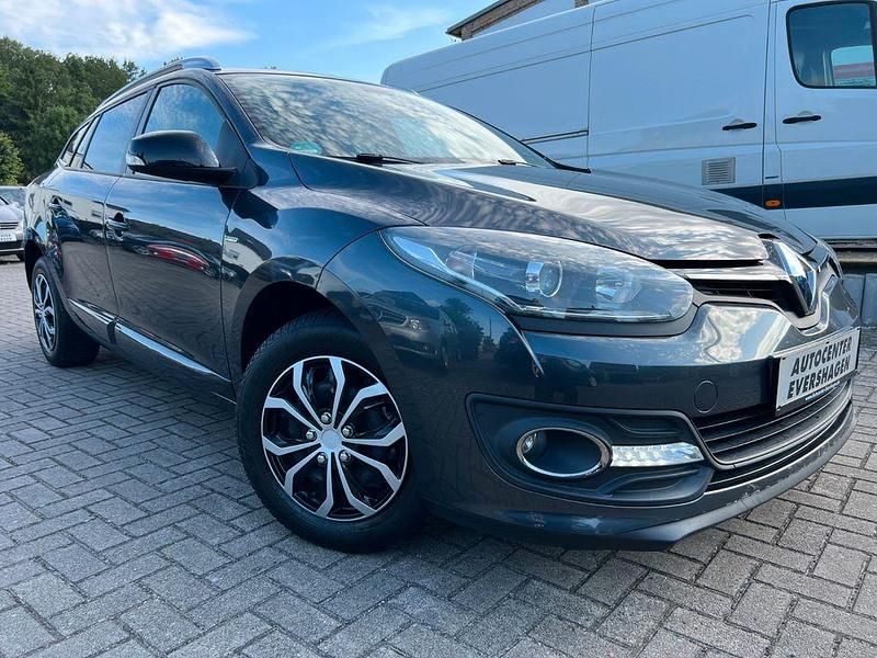 Grau Gebraucht 2015 Renault Mégane III LIMITED Limousine | 7.899 € (Etwas zu teuer) - Bild 1/4