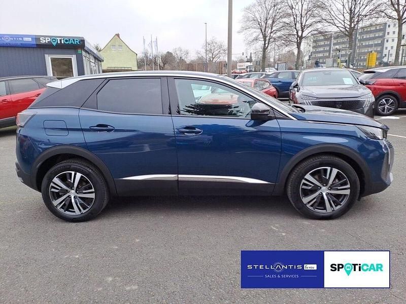 Gebraucht Peugeot 3008 Allure 131 PS (96 kW) 2023 Blau SUV