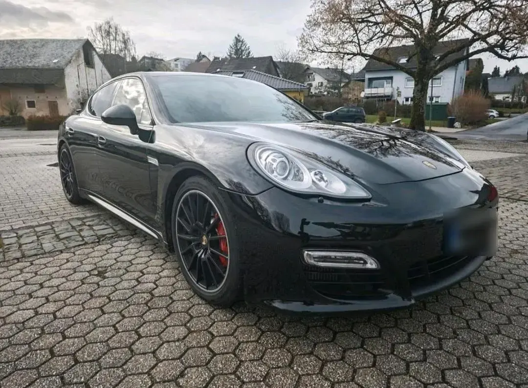 Gebraucht Porsche Panamera Turbo 550 PS (404 kW) 2011 Schwarz Kleinwagen
