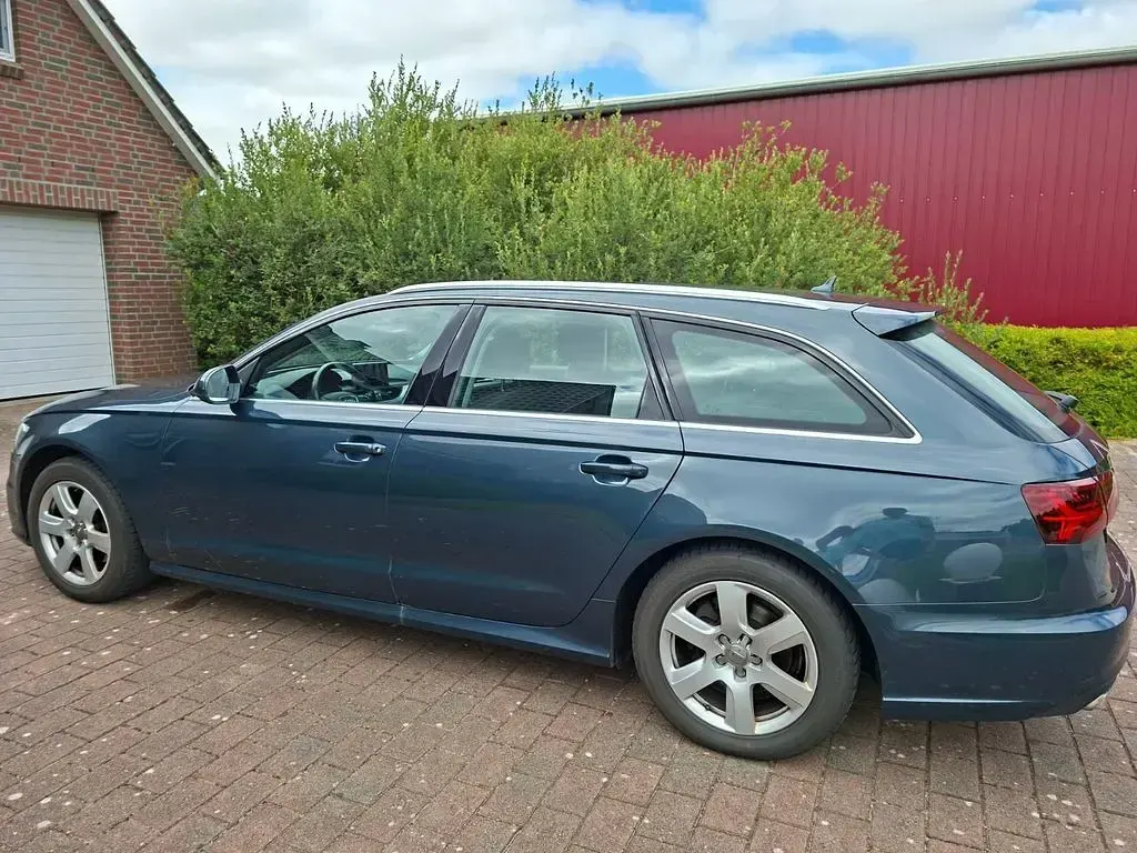 Gebraucht Audi A6 Sport 190 PS (139 kW) 2016 Blau Kombi