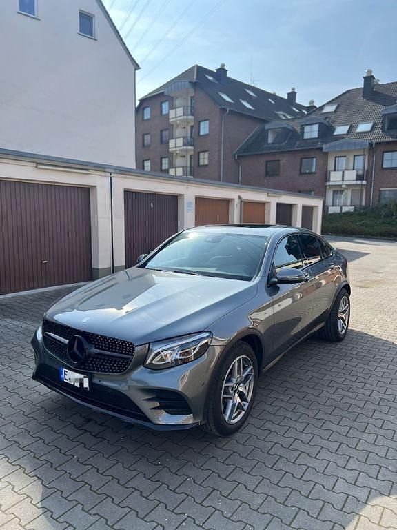 Gebraucht Mercedes GLC220 AMG line 170 PS (125 kW) 2016 Grau Coupé