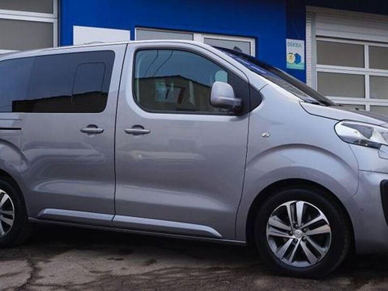 Gebraucht Peugeot Traveller Business-Line 177 PS (130 kW) 2019 Grau Van / Kleinbus