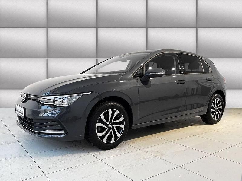 Gebraucht VW Golf VIII Active 110 PS (80 kW) 2021 Grau (delfingrau metallic) Limousine