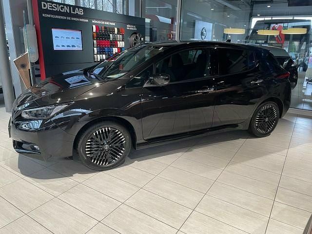 Gebraucht Nissan Leaf N-Connecta 110 kW (150 PS) 2024 Andere farbe Kleinwagen