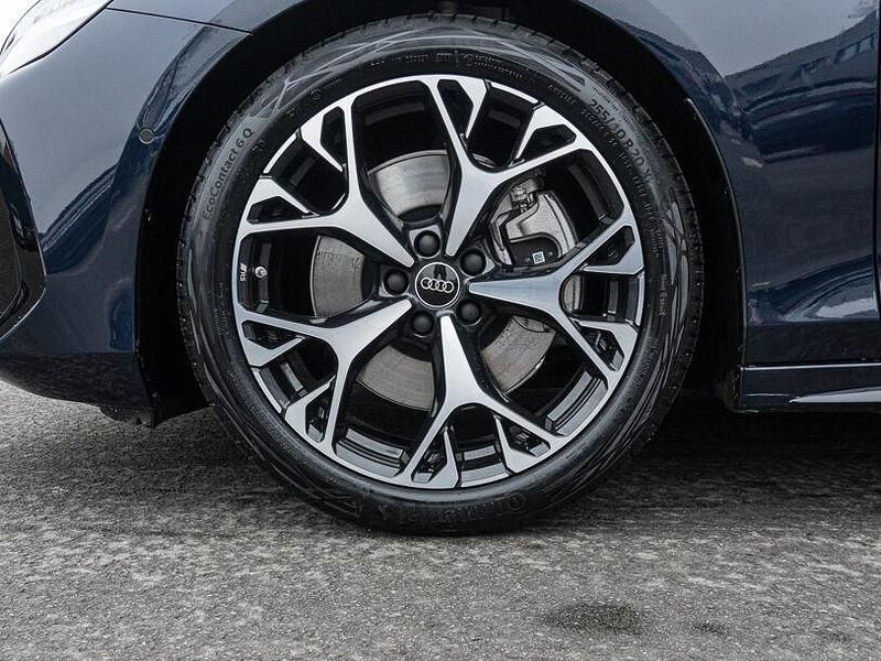 Gebraucht Audi A6 Sport 299 PS (219 kW) 2026 Blau Kombi