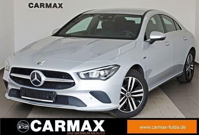 Iridiumsilber metalliclack (metallic) Gebraucht 2021 Mercedes CLA250e Progressive Limousine | 26.900 € (Superpreis) - Bild 1/4