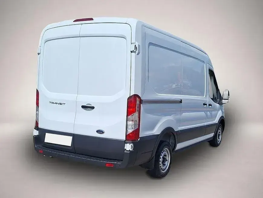 Gebraucht Ford Transit 105 PS (77 kW) 2023 Manufacturer Van