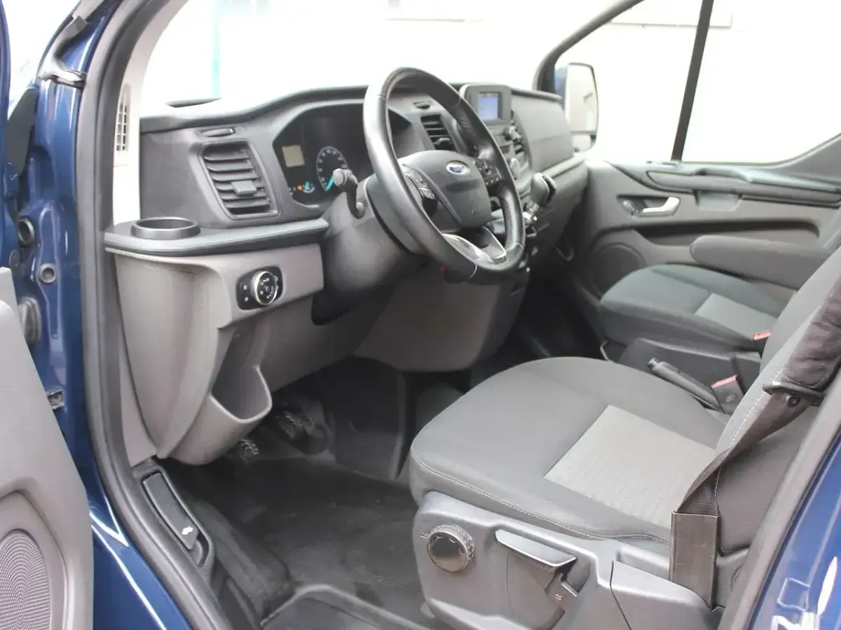Gebraucht Ford Transit Custom Trend 131 PS (96 kW) 2018 Blau Kombi