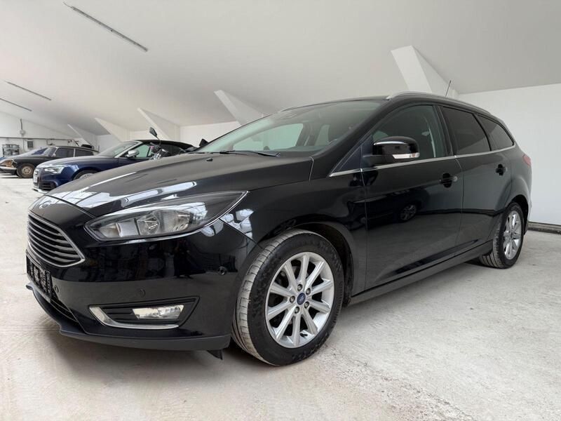 Schwarz Gebraucht 2016 Ford Focus Titanium Kombi | 4.800 € (Superpreis) - Bild 1/4