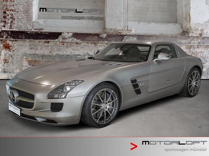 Grau Gebraucht 2011 Mercedes SLS AMG AMG Coupé | 229.990 € (Teuer) - Bild 1/4