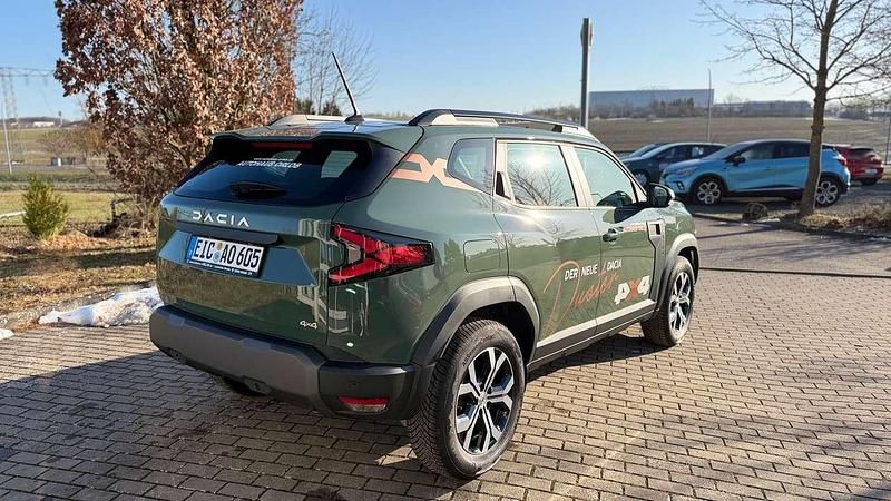 Gebraucht Dacia Duster Expression 131 PS (96 kW) 2026 Kqm safarigrüngrau SUV