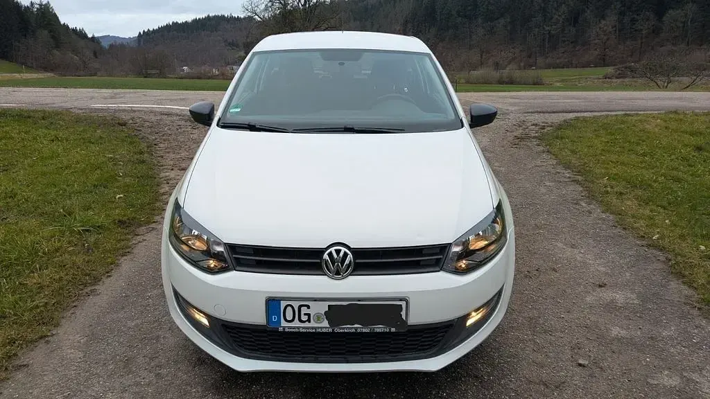 Używany VW Polo Style 60 KM (44 kW) 2011 Biały Hatchback