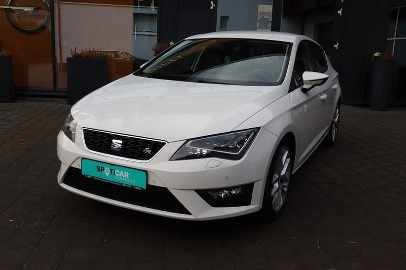 Gebraucht Seat Leon FR 125 PS (91 kW) 2017 Weiß Coupé