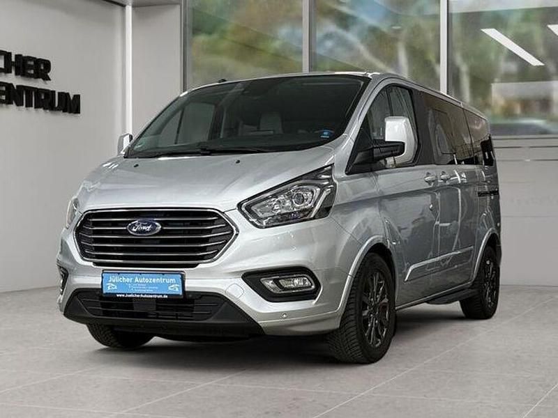 Gebraucht Ford Tourneo Custom 163 PS (119 kW) 2018 Grau Van