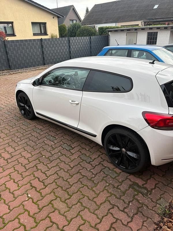 Gebraucht VW Scirocco 160 PS (117 kW) 2010 Weiß Coupé