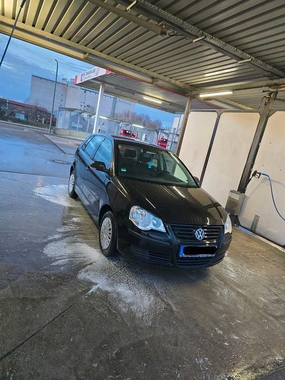 Schwarz Gebraucht 2005 VW Polo Basis Kleinwagen | 750 € (Superpreis) - Bild 1/4