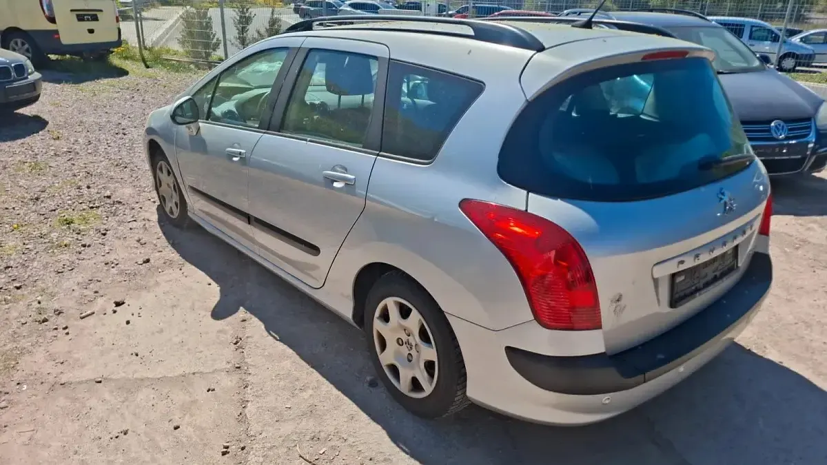 Gebraucht Peugeot 308 111 PS (81 kW) 2010 Silber Kombi