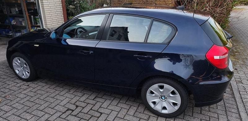 Gebraucht BMW 116 122 PS (89 kW) 2007 Blau Kleinwagen